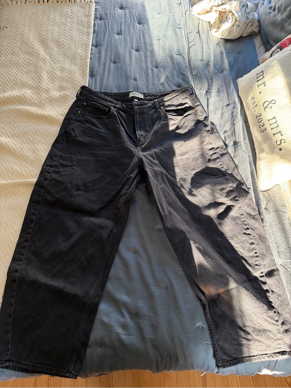 Abercrombie & Fitch Black Wide-Leg Jeans